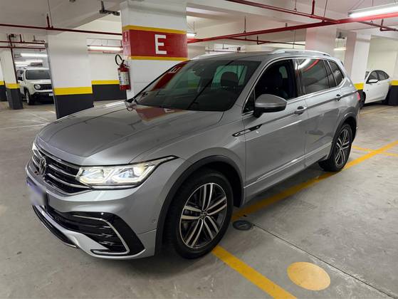 VOLKSWAGEN TIGUAN 2.0 300 TSI GASOLINA ALLSPACE R-LINE AUTOMÁTICO