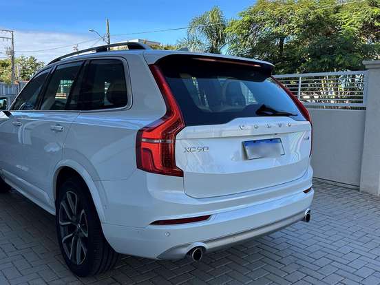 VOLVO-XC90-2.0 T6 GASOLINA MOMENTUM AWD GEARTRONIC VOLVO-XC90-2017