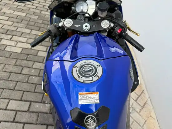 YAMAHA-YZF R1-2009