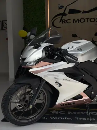 YAMAHA YZF R15 YAMAHA YZF R15