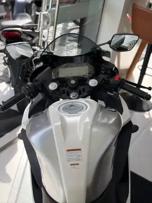 YAMAHA-YZF R15-2026