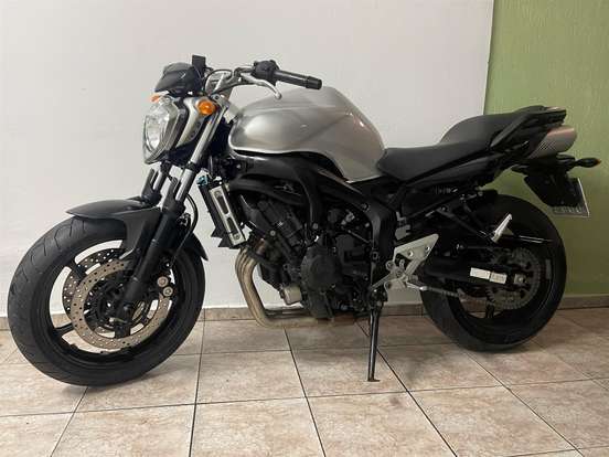 YAMAHA-FAZER 600-2008