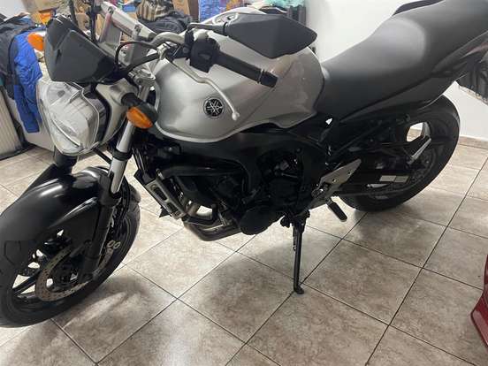 YAMAHA-FAZER 600-2008