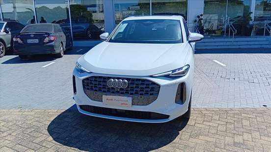 AUDI-Q5-2025