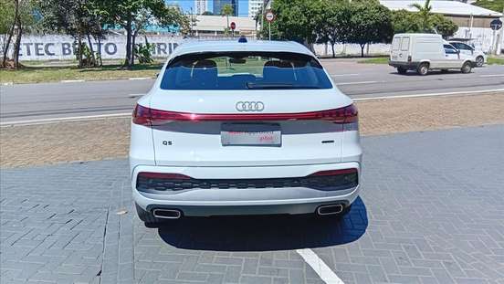AUDI-Q5-2025