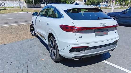 AUDI-Q5-2025
