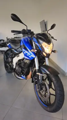 BAJAJ DOMINAR 200 BAJAJ DOMINAR 200