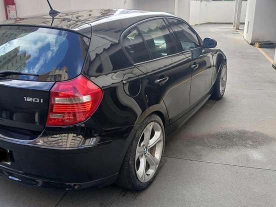 BMW-120i-2.0 HATCH 16V GASOLINA 4P AUTOMÁTICO BMW-120i-2007