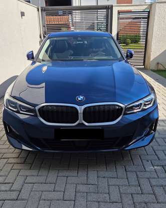 BMW-320i-2023