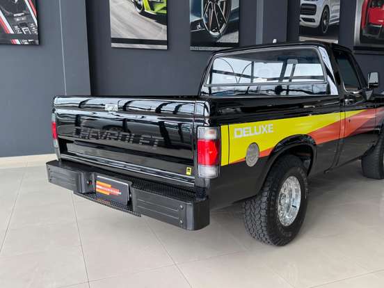 CHEVROLET-A20-1985