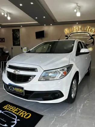 CHEVROLET ONIX 1.0 MPFI LT 8V FLEX 4P MANUAL CHEVROLET ONIX 1.0 MPFI LT 8V FLEX 4P MANUAL