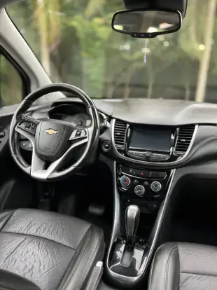 CHEVROLET-TRACKER-2018