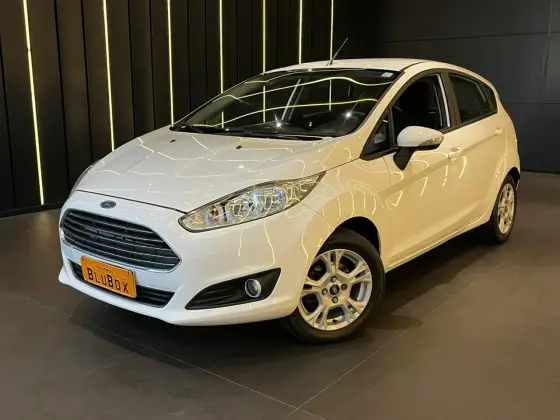 FORD FIESTA 1.6 SE HATCH 16V FLEX 4P POWERSHIFT