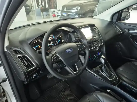 FORD-FOCUS-2.0 TITANIUM PLUS 16V FLEX 4P POWERSHIFT FORD-FOCUS-2017