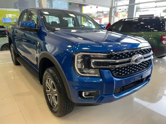 FORD RANGER 3.0 V6 TURBO DIESEL CD XLT 4X4 AUTOMÁTICO FORD RANGER 3.0 V6 TURBO DIESEL CD XLT 4X4 AUTOMÁTICO
