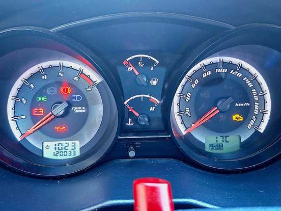 FORD-FIESTA-2014