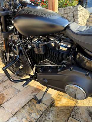 HARLEY-DAVIDSON-DYNA FAT BOB-2018