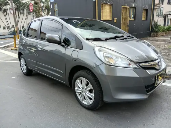 HONDA FIT 1.4 LX 16V FLEX 4P MANUAL