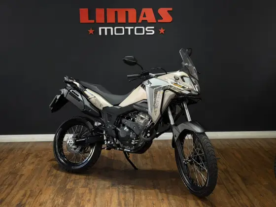 HONDA XRE 300 SAHARA ADVENTURE HONDA XRE 300 SAHARA ADVENTURE
