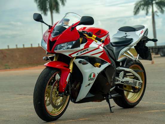 HONDA-CBR 600RR HONDA-CBR 600RR-2012