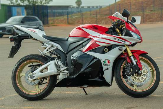 HONDA-CBR 600RR-2012
