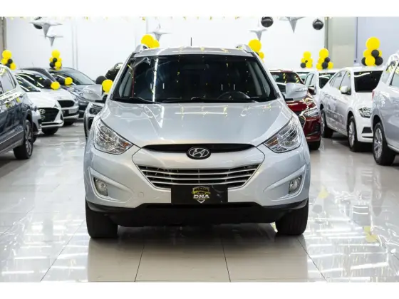 HYUNDAI IX35 2.0 MPI 4X2 16V GASOLINA 4P AUTOMÁTICO HYUNDAI IX35 2.0 MPI 4X2 16V GASOLINA 4P AUTOMÁTICO