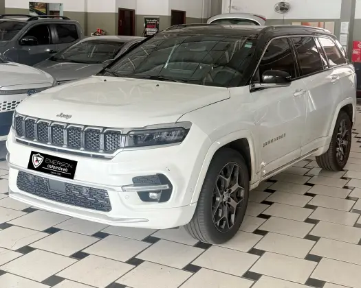 JEEP COMMANDER 1.3 T270 TURBO FLEX OVERLAND AT6 JEEP COMMANDER 1.3 T270 TURBO FLEX OVERLAND AT6