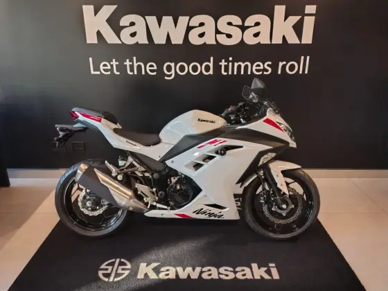 KAWASAKI NINJA 300 KAWASAKI NINJA 300