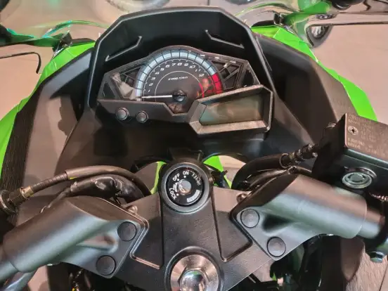 KAWASAKI-NINJA 300-2026