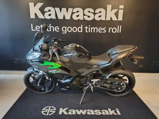 KAWASAKI-NINJA 500-2026