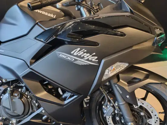 KAWASAKI-NINJA 500-2026