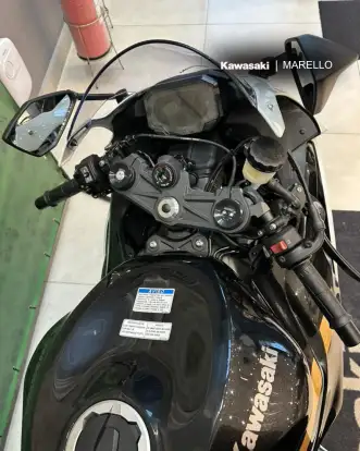 KAWASAKI-NINJA ZX-6R KRT-2025