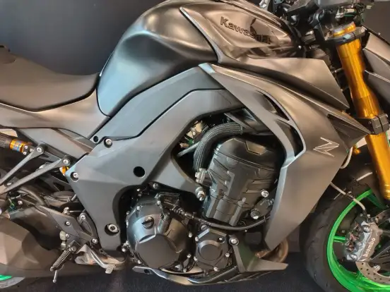KAWASAKI-Z1100 SE KAWASAKI-Z1100 SE-2026