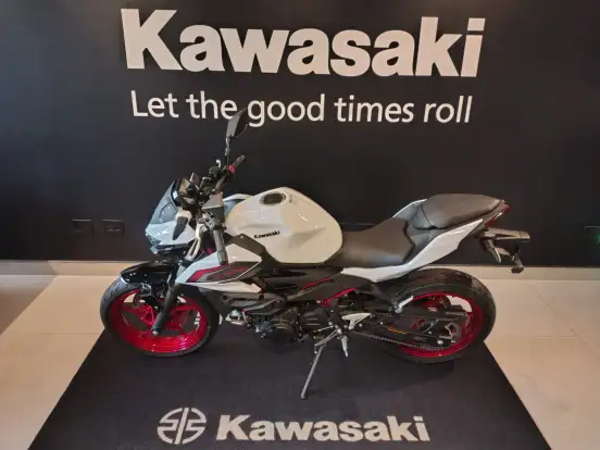 KAWASAKI-Z500 SE KAWASAKI-Z500 SE-2026