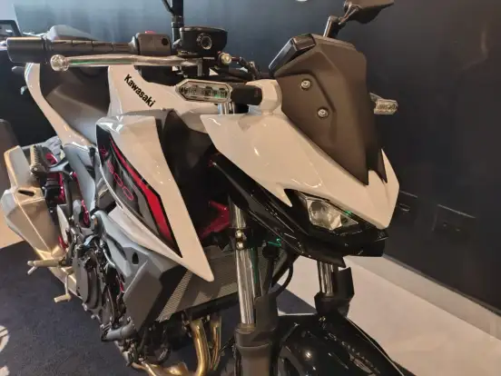KAWASAKI-Z500 SE KAWASAKI-Z500 SE-2026