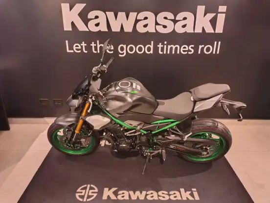 KAWASAKI-Z900 SE KAWASAKI-Z900 SE-2026