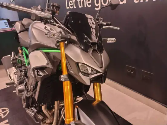 KAWASAKI-Z900 SE KAWASAKI-Z900 SE-2026