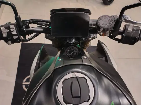KAWASAKI-Z900 SE KAWASAKI-Z900 SE-2026