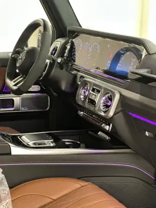 MERCEDES-BENZ-G 63 AMG-4.0 V8 BITURBO MHEV MANUFAKTUR 4MATIC SPEEDSHIFT MERCEDES-BENZ-G 63 AMG-2025