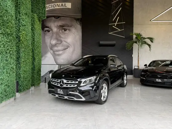 MERCEDES-BENZ GLA 200 1.6 CGI FLEX ADVANCE 7G-DCT MERCEDES-BENZ GLA 200 1.6 CGI FLEX ADVANCE 7G-DCT
