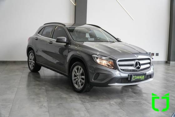 MERCEDES-BENZ GLA 200 1.6 CGI STYLE 16V TURBO FLEX 4P AUTOMÁTICO