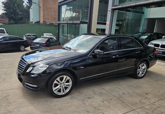 MERCEDES-BENZ E 350 3.5 V6 CGI GASOLINA GUARD 4P AUTOMÁTICO