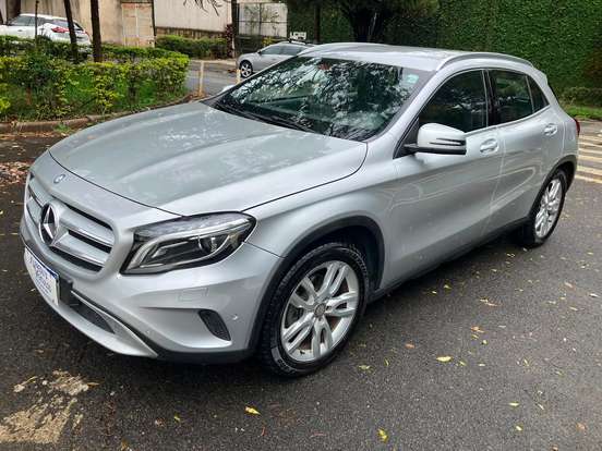MERCEDES-BENZ-GLA 200-1.6 CGI STYLE 16V TURBO FLEX 4P AUTOMÁTICO MERCEDES-BENZ-GLA 200-2015