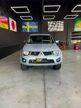 MITSUBISHI L200 TRITON 3.2 HPE 4X4 CD 16V TURBO INTERCOOLER DIESEL 4P AUTOMÁTICO MITSUBISHI L200 TRITON 3.2 HPE 4X4 CD 16V TURBO INTERCOOLER DIESEL 4P AUTOMÁTICO