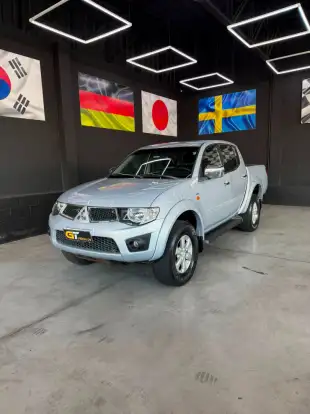 MITSUBISHI-L200 TRITON-3.2 HPE 4X4 CD 16V TURBO INTERCOOLER DIESEL 4P AUTOMÁTICO MITSUBISHI-L200 TRITON-2011