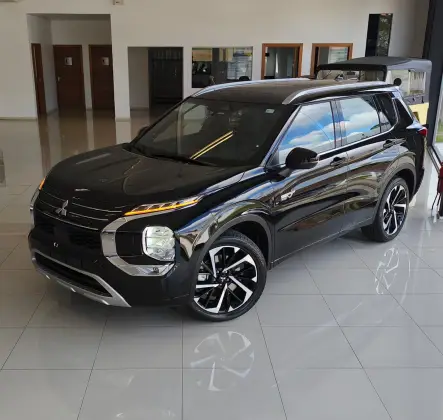 MITSUBISHI OUTLANDER 2.4 PHEV SIGNATURE S-AWC DHT MITSUBISHI OUTLANDER 2.4 PHEV SIGNATURE S-AWC DHT