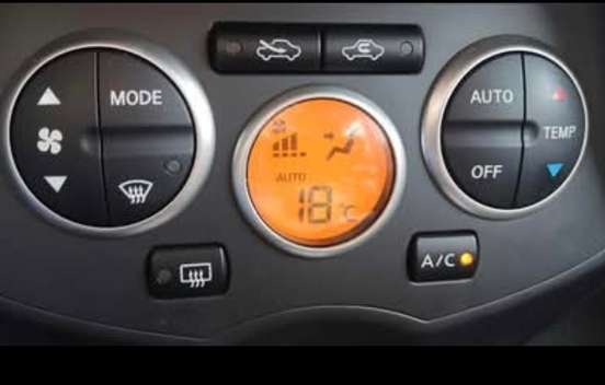 NISSAN-LIVINA-2011