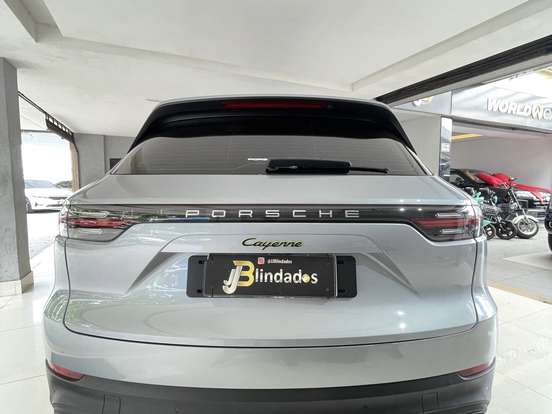 PORSCHE-CAYENNE-2019