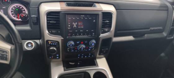 /en/city-santa-catarina/cate-car-used-car/ram-classic-2022-5-7-v8-gasoline-laramie-night-edition-cd-4x4-automatic-48491609826853888/-11