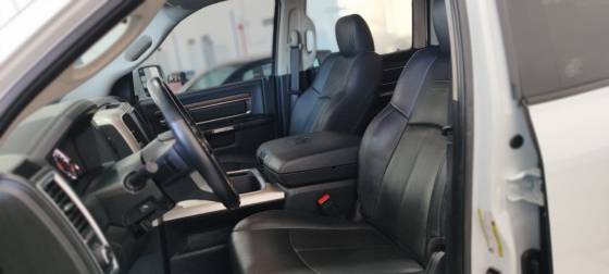 /en/city-santa-catarina/cate-car-used-car/ram-classic-2022-5-7-v8-gasoline-laramie-night-edition-cd-4x4-automatic-48491609826853888/-13